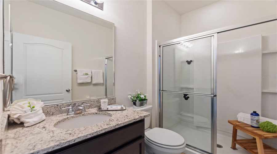 DAVENPORT, Florida 33837, 7 Bedrooms Bedrooms, ,5 BathroomsBathrooms,Residential,For Sale,OAK SHADOW,0,MFRO6324182