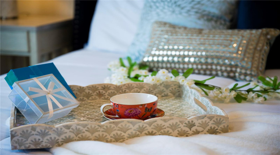 DAVENPORT, Florida 33837, 7 Bedrooms Bedrooms, ,5 BathroomsBathrooms,Residential,For Sale,OAK SHADOW,0,MFRO6324182