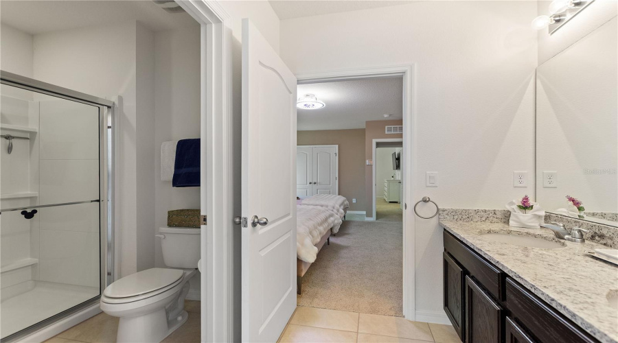 DAVENPORT, Florida 33837, 7 Bedrooms Bedrooms, ,5 BathroomsBathrooms,Residential,For Sale,OAK SHADOW,0,MFRO6324182