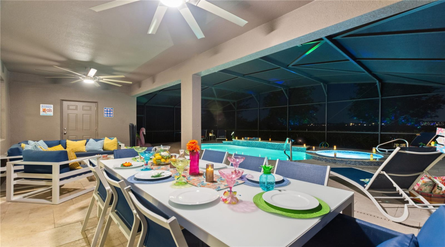 DAVENPORT, Florida 33837, 7 Bedrooms Bedrooms, ,5 BathroomsBathrooms,Residential,For Sale,OAK SHADOW,0,MFRO6324182