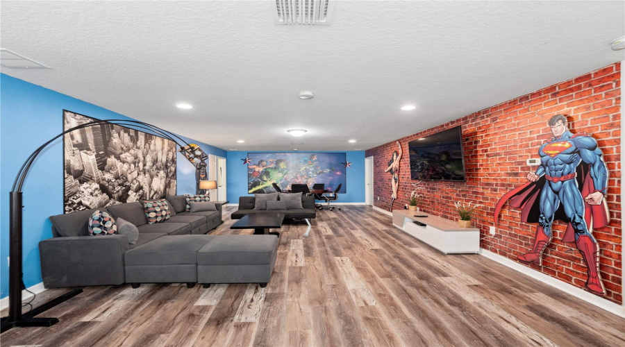 KISSIMMEE, Florida 34747, 8 Bedrooms Bedrooms, ,6 BathroomsBathrooms,Residential,For Sale,LIMA,0,MFRO6324211
