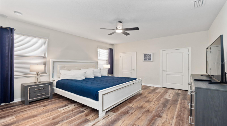KISSIMMEE, Florida 34747, 8 Bedrooms Bedrooms, ,6 BathroomsBathrooms,Residential,For Sale,LIMA,0,MFRO6324211