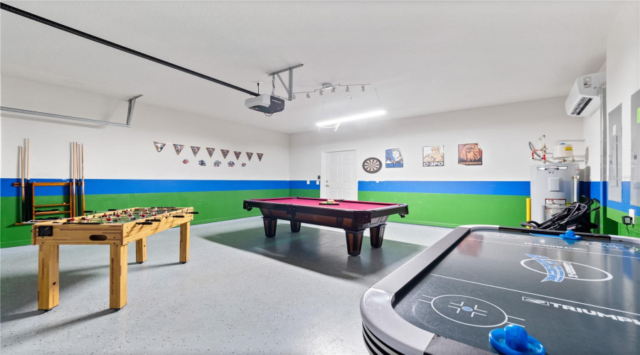 KISSIMMEE, Florida 34747, 8 Bedrooms Bedrooms, ,6 BathroomsBathrooms,Residential,For Sale,LIMA,0,MFRO6324211