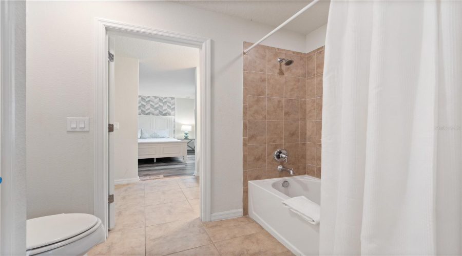 KISSIMMEE, Florida 34747, 8 Bedrooms Bedrooms, ,6 BathroomsBathrooms,Residential,For Sale,LIMA,0,MFRO6324211