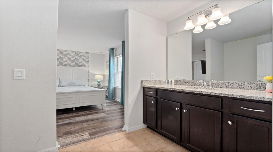 KISSIMMEE, Florida 34747, 8 Bedrooms Bedrooms, ,6 BathroomsBathrooms,Residential,For Sale,LIMA,0,MFRO6324211