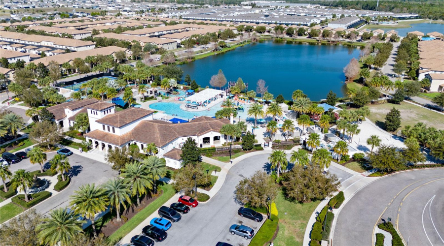 KISSIMMEE, Florida 34747, 8 Bedrooms Bedrooms, ,6 BathroomsBathrooms,Residential,For Sale,LIMA,0,MFRO6324211