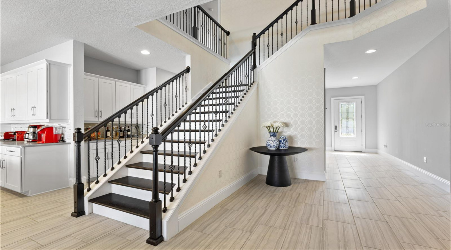 ORLANDO, Florida 32836, 8 Bedrooms Bedrooms, ,6 BathroomsBathrooms,Residential,For Sale,DOTH,0,MFRO6323665