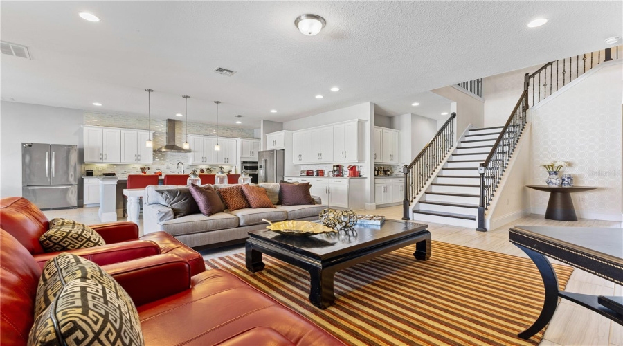 ORLANDO, Florida 32836, 8 Bedrooms Bedrooms, ,6 BathroomsBathrooms,Residential,For Sale,DOTH,0,MFRO6323665