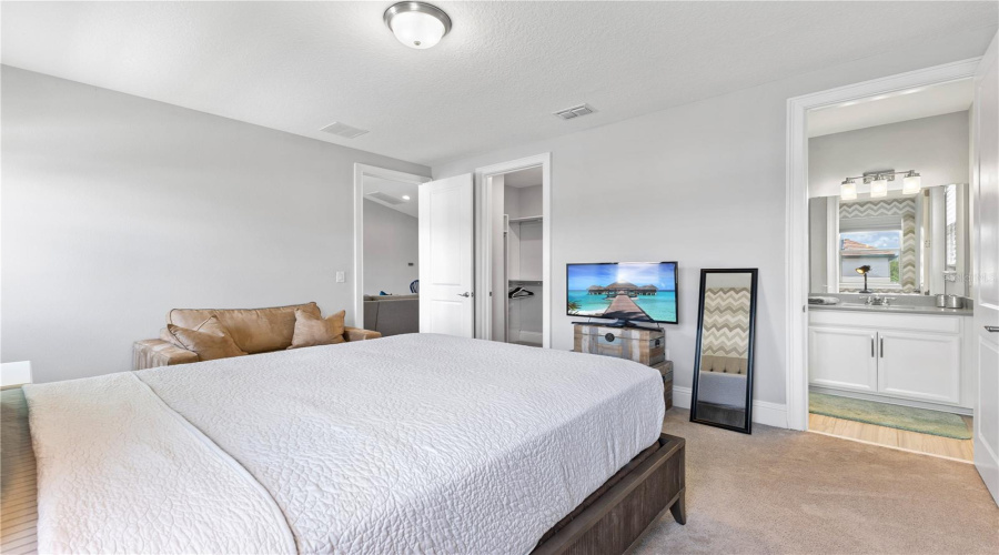 ORLANDO, Florida 32836, 8 Bedrooms Bedrooms, ,6 BathroomsBathrooms,Residential,For Sale,DOTH,0,MFRO6323665