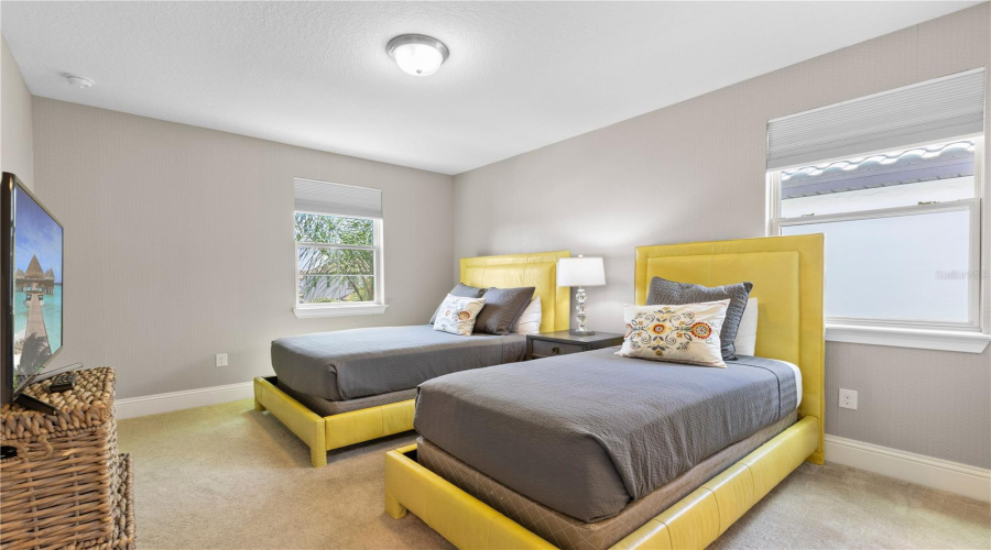 ORLANDO, Florida 32836, 8 Bedrooms Bedrooms, ,6 BathroomsBathrooms,Residential,For Sale,DOTH,0,MFRO6323665