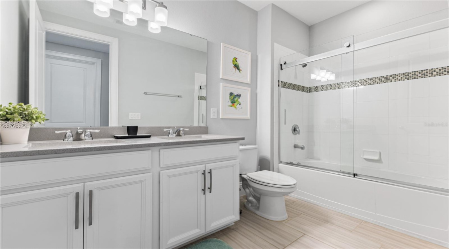 ORLANDO, Florida 32836, 8 Bedrooms Bedrooms, ,6 BathroomsBathrooms,Residential,For Sale,DOTH,0,MFRO6323665