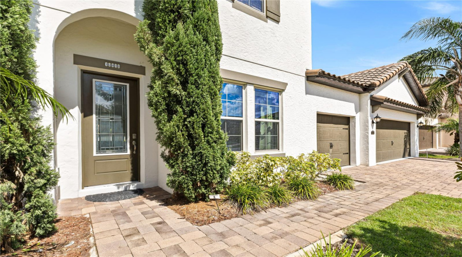 ORLANDO, Florida 32836, 8 Bedrooms Bedrooms, ,6 BathroomsBathrooms,Residential,For Sale,DOTH,0,MFRO6323665