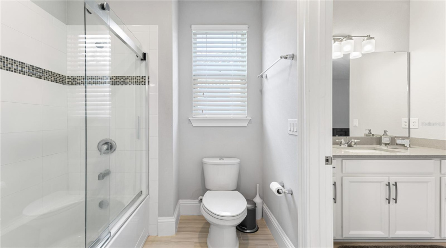 ORLANDO, Florida 32836, 8 Bedrooms Bedrooms, ,6 BathroomsBathrooms,Residential,For Sale,DOTH,0,MFRO6323665