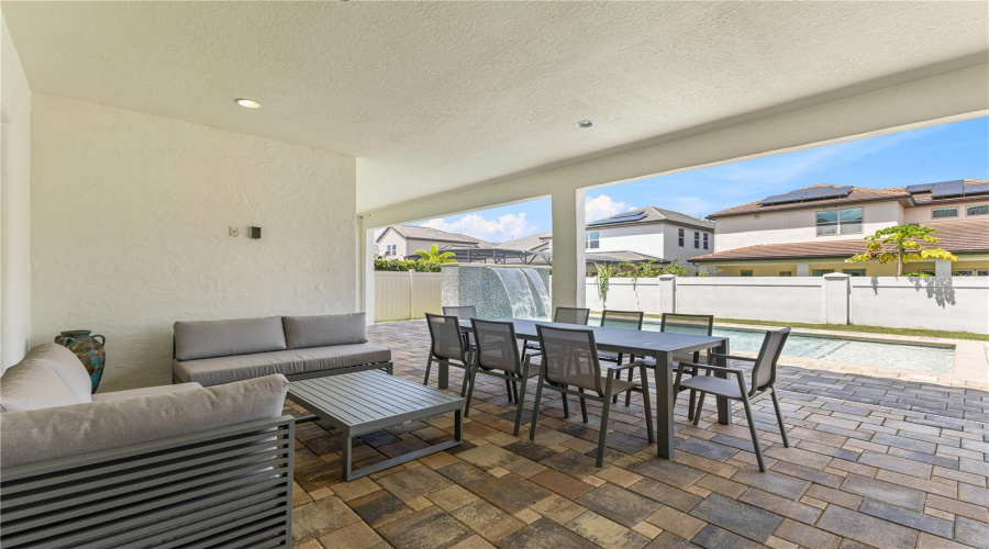 ORLANDO, Florida 32836, 8 Bedrooms Bedrooms, ,6 BathroomsBathrooms,Residential,For Sale,DOTH,0,MFRO6323665