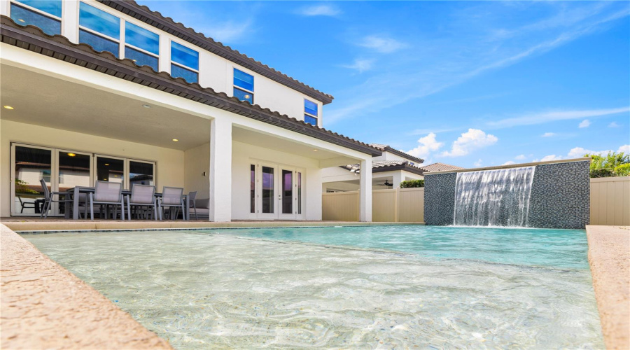 ORLANDO, Florida 32836, 8 Bedrooms Bedrooms, ,6 BathroomsBathrooms,Residential,For Sale,DOTH,0,MFRO6323665