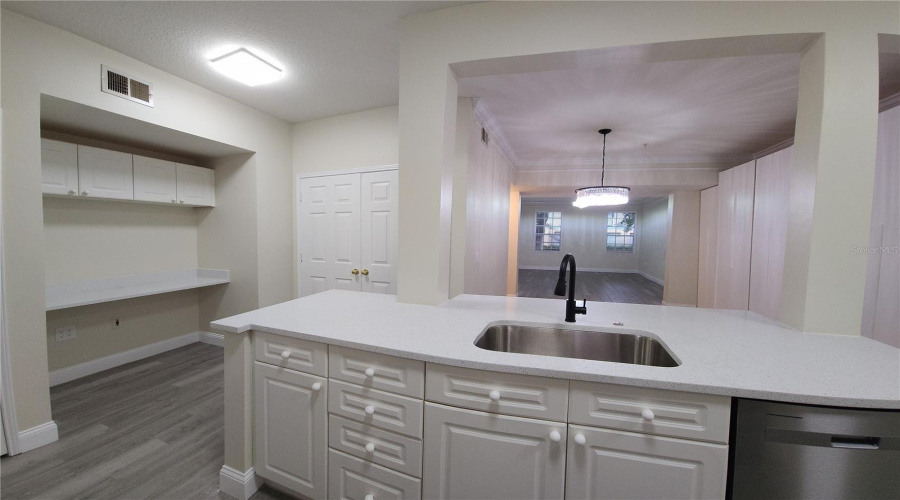 KISSIMMEE, Florida 34747, 3 Bedrooms Bedrooms, ,3 BathroomsBathrooms,Residential,For Sale,GOLDENRAIN,0,MFRS5130172