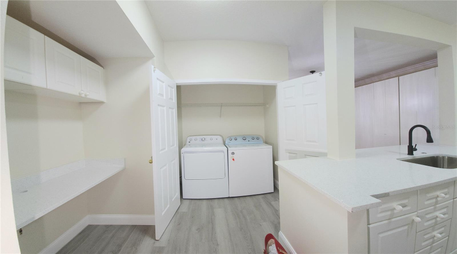 WASHER/DRYER CLOSET!