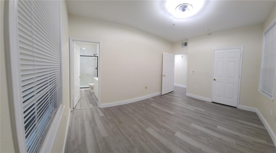 BEDROOM #3 W/ IT'S OWN BATHROOM!