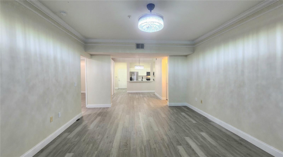 OPEN FLOOR PLAN!!!