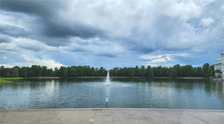 DOWNTOWN CELEBRATION LAKE