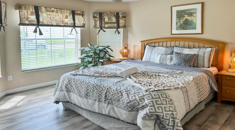 DAVENPORT, Florida 33897, 4 Bedrooms Bedrooms, ,3 BathroomsBathrooms,Residential,For Sale,BONVILLE,0,MFRS5130087