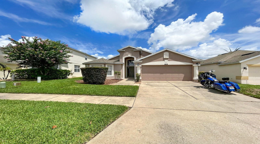 DAVENPORT, Florida 33897, 4 Bedrooms Bedrooms, ,3 BathroomsBathrooms,Residential,For Sale,BONVILLE,0,MFRS5130087