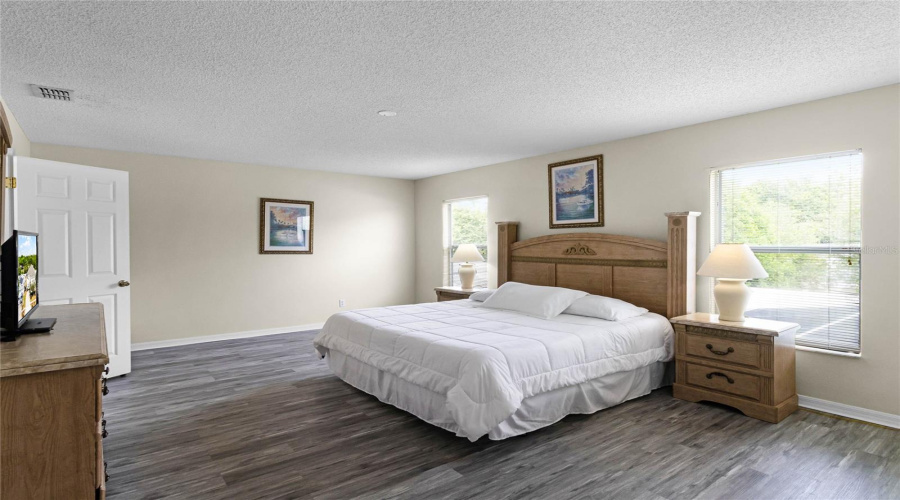 DAVENPORT, Florida 33897, 7 Bedrooms Bedrooms, ,5 BathroomsBathrooms,Residential,For Sale,BLOOMINGDALE,0,MFRS5123341