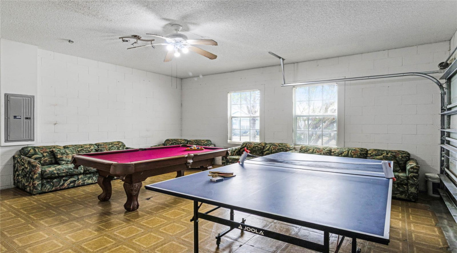 DAVENPORT, Florida 33897, 7 Bedrooms Bedrooms, ,5 BathroomsBathrooms,Residential,For Sale,BLOOMINGDALE,0,MFRS5123341