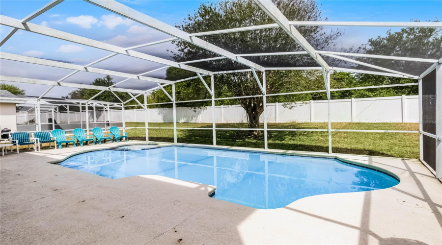 DAVENPORT, Florida 33897, 7 Bedrooms Bedrooms, ,5 BathroomsBathrooms,Residential,For Sale,BLOOMINGDALE,0,MFRS5123341