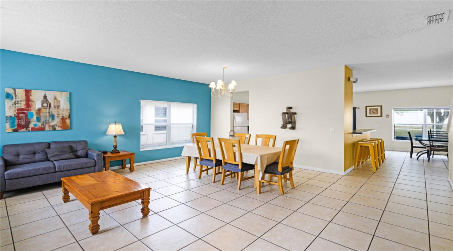 DAVENPORT, Florida 33897, 7 Bedrooms Bedrooms, ,5 BathroomsBathrooms,Residential,For Sale,BLOOMINGDALE,0,MFRS5123341