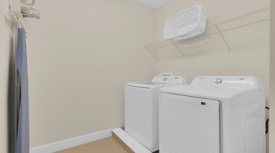 Laundry room 2nd floor