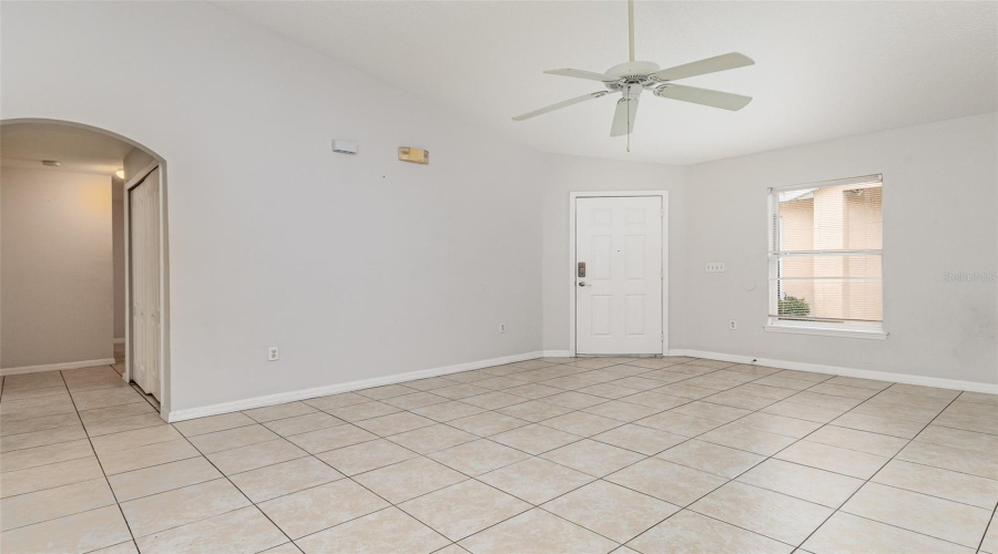 DAVENPORT, Florida 33896, 4 Bedrooms Bedrooms, ,3 BathroomsBathrooms,Residential,For Sale,ROYAL RIDGE,0,MFRS5130228