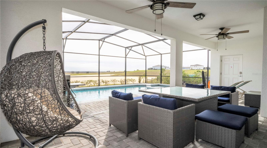 DAVENPORT, Florida 33897, 7 Bedrooms Bedrooms, ,5 BathroomsBathrooms,Residential,For Sale,SUMMER,0,MFRO6324163