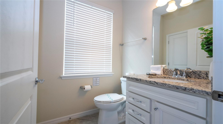 DAVENPORT, Florida 33897, 7 Bedrooms Bedrooms, ,5 BathroomsBathrooms,Residential,For Sale,SUMMER,0,MFRO6324163