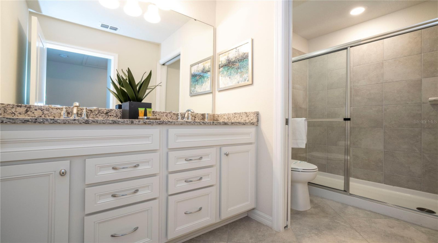 DAVENPORT, Florida 33897, 7 Bedrooms Bedrooms, ,5 BathroomsBathrooms,Residential,For Sale,SUMMER,0,MFRO6324163