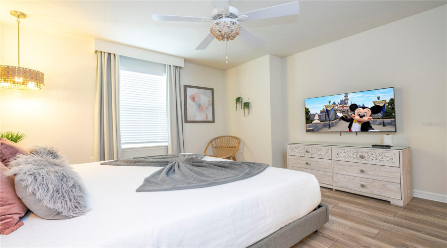 DAVENPORT, Florida 33897, 7 Bedrooms Bedrooms, ,5 BathroomsBathrooms,Residential,For Sale,SUMMER,0,MFRO6324163