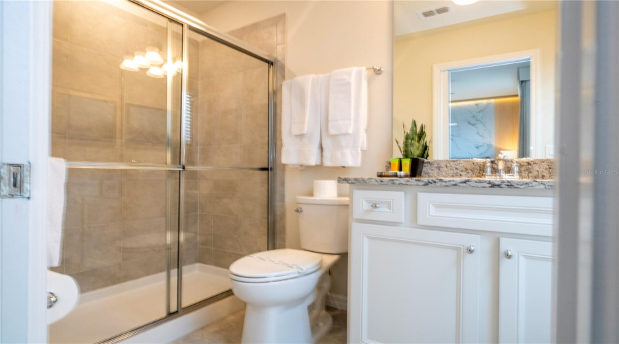 DAVENPORT, Florida 33897, 7 Bedrooms Bedrooms, ,5 BathroomsBathrooms,Residential,For Sale,SUMMER,0,MFRO6324163