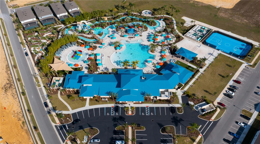 DAVENPORT, Florida 33897, 7 Bedrooms Bedrooms, ,5 BathroomsBathrooms,Residential,For Sale,SUMMER,0,MFRO6324163