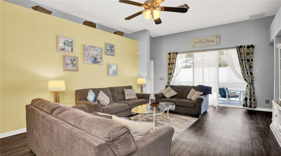 DAVENPORT, Florida 33897, 4 Bedrooms Bedrooms, ,3 BathroomsBathrooms,Residential,For Sale,PLUMOSO,0,MFRP4935424