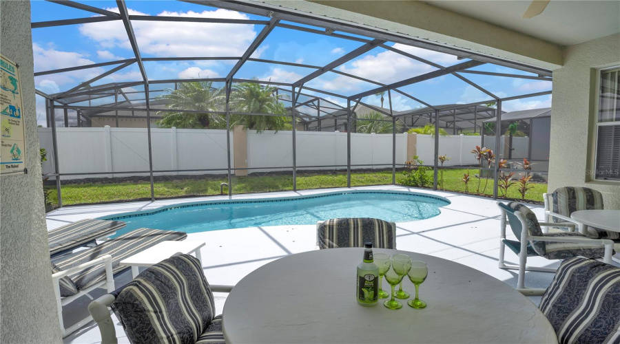DAVENPORT, Florida 33897, 4 Bedrooms Bedrooms, ,3 BathroomsBathrooms,Residential,For Sale,PLUMOSO,0,MFRP4935424