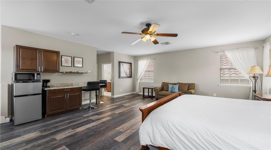 DAVENPORT, Florida 33837, 6 Bedrooms Bedrooms, ,4 BathroomsBathrooms,Residential,For Sale,CHADWICK,0,MFRO6323375