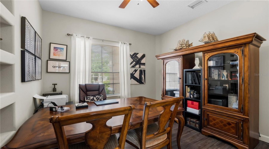 DAVENPORT, Florida 33837, 6 Bedrooms Bedrooms, ,4 BathroomsBathrooms,Residential,For Sale,CHADWICK,0,MFRO6323375