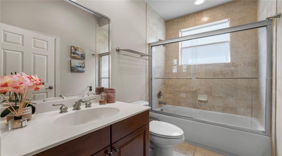 DAVENPORT, Florida 33837, 6 Bedrooms Bedrooms, ,4 BathroomsBathrooms,Residential,For Sale,CHADWICK,0,MFRO6323375