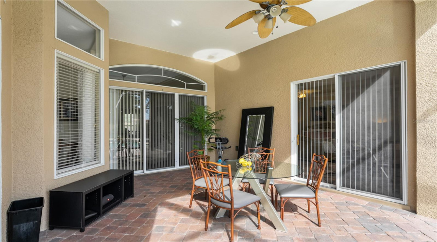 DAVENPORT, Florida 33837, 6 Bedrooms Bedrooms, ,4 BathroomsBathrooms,Residential,For Sale,CHADWICK,0,MFRO6323375