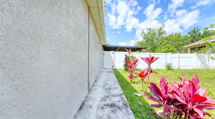 KISSIMMEE, Florida 34746, 4 Bedrooms Bedrooms, ,4 BathroomsBathrooms,Residential,For Sale,MARSHFIELD PRESERVE,0,MFRS5124465