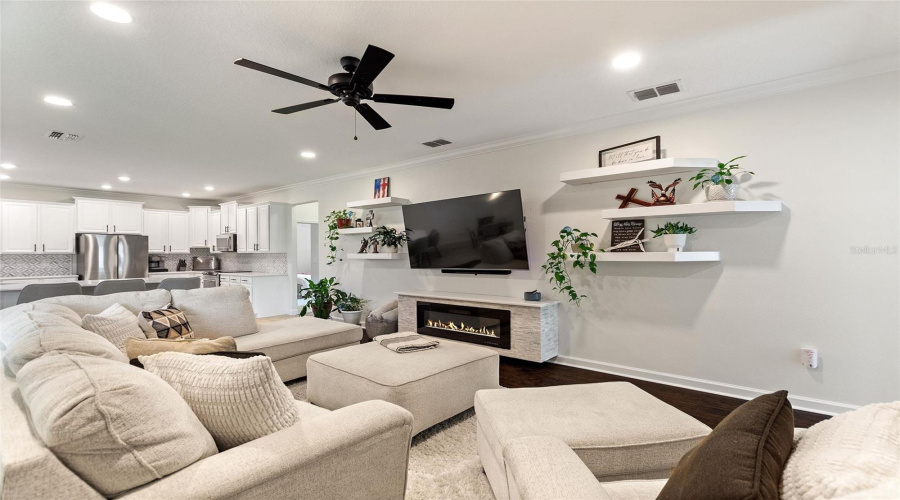 CHAMPIONS GATE, Florida 33896, 5 Bedrooms Bedrooms, ,4 BathroomsBathrooms,Residential,For Sale,DEUCE,0,MFRO6323641
