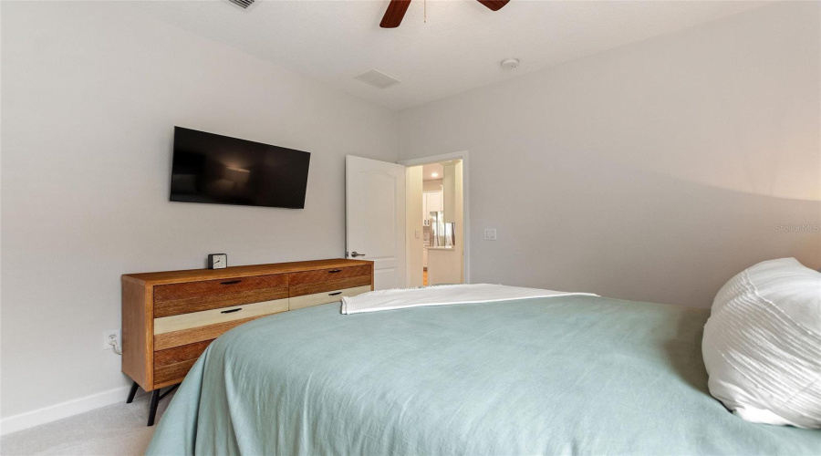 CHAMPIONS GATE, Florida 33896, 5 Bedrooms Bedrooms, ,4 BathroomsBathrooms,Residential,For Sale,DEUCE,0,MFRO6323641