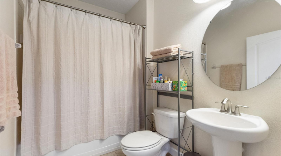 CHAMPIONS GATE, Florida 33896, 5 Bedrooms Bedrooms, ,4 BathroomsBathrooms,Residential,For Sale,DEUCE,0,MFRO6323641