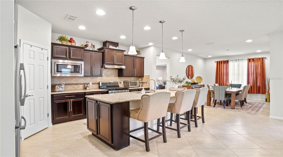DAVENPORT, Florida 33837, 3 Bedrooms Bedrooms, ,2 BathroomsBathrooms,Residential,For Sale,ALICANTE,0,MFRO6324202