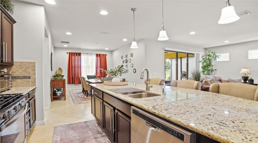 DAVENPORT, Florida 33837, 3 Bedrooms Bedrooms, ,2 BathroomsBathrooms,Residential,For Sale,ALICANTE,0,MFRO6324202